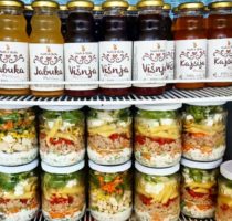 19059881_767300323440862_5587687336979270958_n